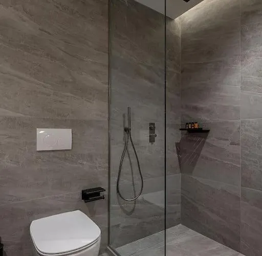 アパート Elkorin Jacuzzi Luxury Living *